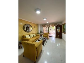 Vendo casa en Conjunto Cerrado |Bavaria| 02,