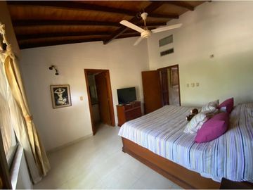 Vendo casa en Conjunto Cerrado |Bavaria| 02,