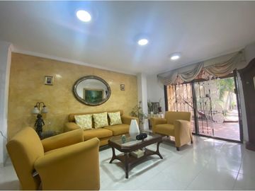 Vendo casa en Conjunto Cerrado |Bavaria| 02,