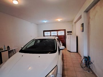 Chalet en venta en Bernal Oeste