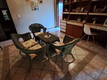 Chalet en venta en Bernal Oeste