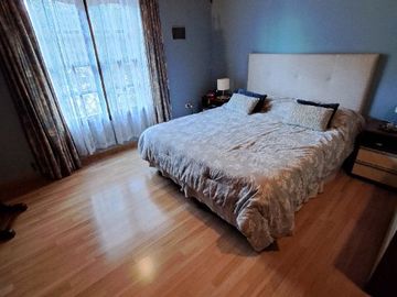 Chalet en venta en Bernal Oeste