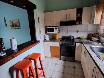 Chalet en venta en Bernal Oeste