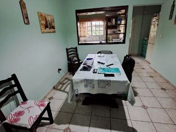 Chalet en venta en Bernal Oeste