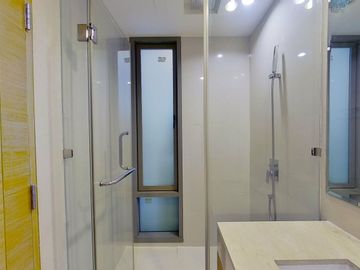 1 Bedroom Condo for sale at The Breeze Narathiwas
