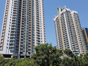 1 Bedroom Condo for sale at Circle Condominium