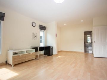 The Masterpiece Scenery Hill : 3 Bedroom House For Sale