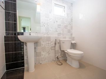 The Masterpiece Scenery Hill : 3 Bedroom House For Sale