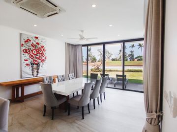 4-Bedroom Lagoon & Golf View Villa In Laguna Homes