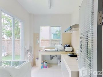 3 Bedroom House for sale at Wararom Charoenmuang