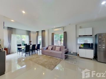 3 Bedroom House for sale at Wararom Charoenmuang