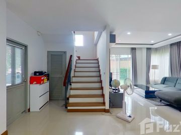 3 Bedroom House for sale at Wararom Charoenmuang