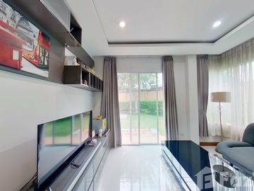 3 Bedroom House for sale at Wararom Charoenmuang