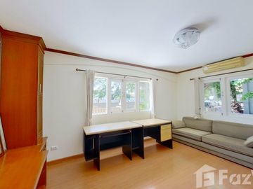 5 Bedroom House for sale at Regent 2