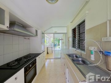 5 Bedroom House for sale at Regent 2