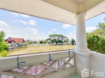 5 Bedroom House for sale at Regent 2