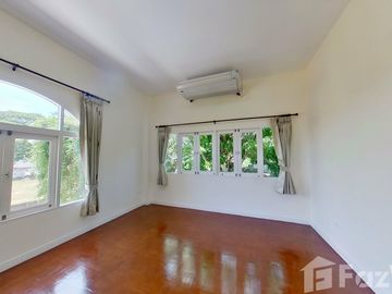 5 Bedroom House for sale at Regent 2