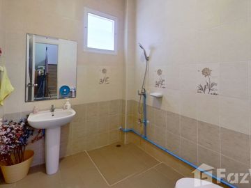 4 Bedroom House for sale at Baan Rungaroon 3