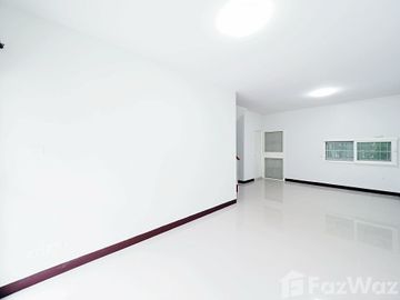 3 Bedroom Townhouse for sale at Areeya The Colors Chaengwattana-Tiwanon