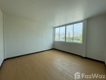 Beautiful 3BR Townhouse in Ban Mai: Only ฿2.9M!