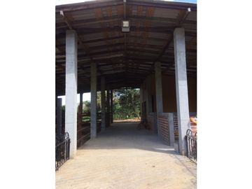 Finca independiente en venta Copacabana