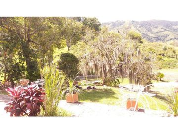 Finca independiente en venta Copacabana