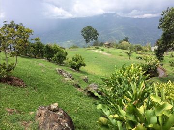 Finca independiente en venta Copacabana