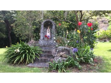 Finca independiente en venta Copacabana