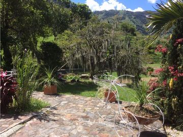 Finca independiente en venta Copacabana