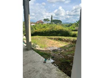 SE VENDE CASA CAMPESTRE PARA TERMINAR, SECTOR MORELIA, PEREIRA.