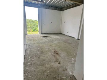 SE VENDE CASA CAMPESTRE PARA TERMINAR, SECTOR MORELIA, PEREIRA.