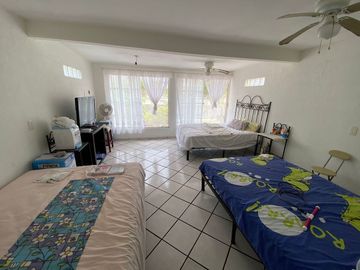 Casa en venta en Fracc. Arboledas San Ramón. MEDELLÍN, VER. REMODELADA