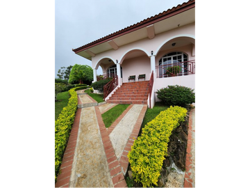 venta de mansión colonial en Sora
