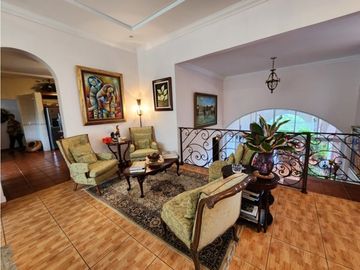 venta de mansión colonial en Sora