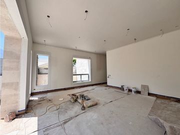 Casa en venta en Fátima acabados de lujo en San Pedro Garza García