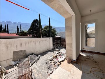 Casa en venta en Fátima acabados de lujo en San Pedro Garza García