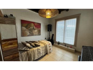 VENDE CASA EN LOS AROMOS barrio cerrado