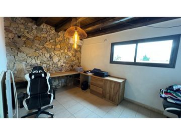 VENDE CASA EN LOS AROMOS barrio cerrado