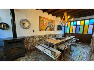 VENDE CASA EN LOS AROMOS barrio cerrado