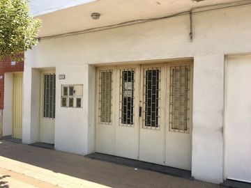 Casa con Departamento en venta en San Justo
