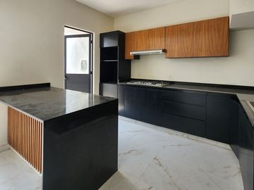 Casa en VENTA en LOMAS DEL DORADO