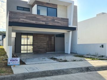Casa en VENTA en LOMAS DEL DORADO