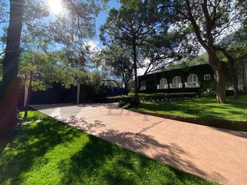 Casas en Venta en Bosques de San Ángel Sector Palmillas