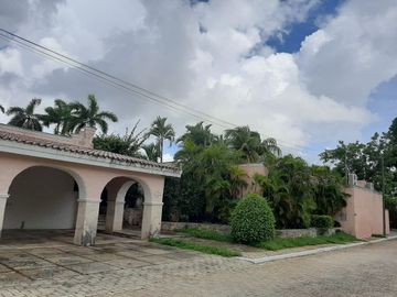 En Venta Residencia Campestre dentro de la ciudad de Mérida, Yucatán