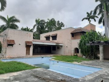 En Venta Residencia Campestre dentro de la ciudad de Mérida, Yucatán