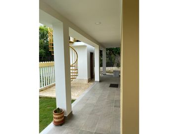 VENTA DE CABAÑA AMOBLADA EN COVEÑA - SUCRE