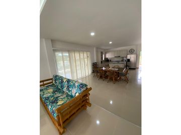 VENTA DE CABAÑA AMOBLADA EN COVEÑA - SUCRE