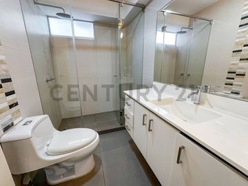 EN VENTA- DEPARTAMENTO DÚPLEX EN MAGDALENA DEL MAR