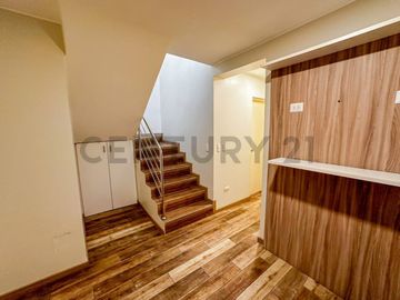 EN VENTA- DEPARTAMENTO DÚPLEX EN MAGDALENA DEL MAR