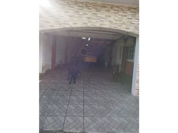 SEA CONFIABLE VENDE CASA EN COLON